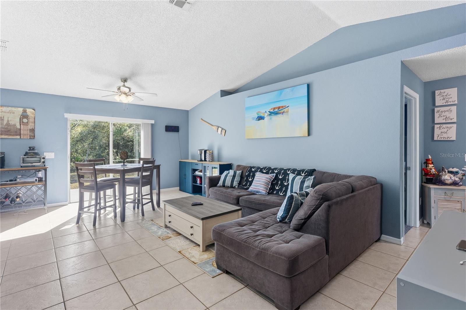 Image 4 of 27 For 1220 Catherine Street