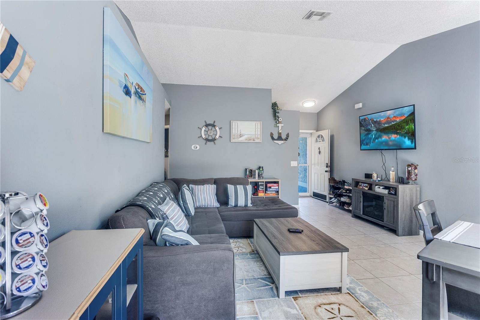 Image 6 of 27 For 1220 Catherine Street