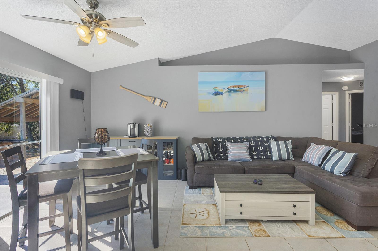 Image 7 of 27 For 1220 Catherine Street