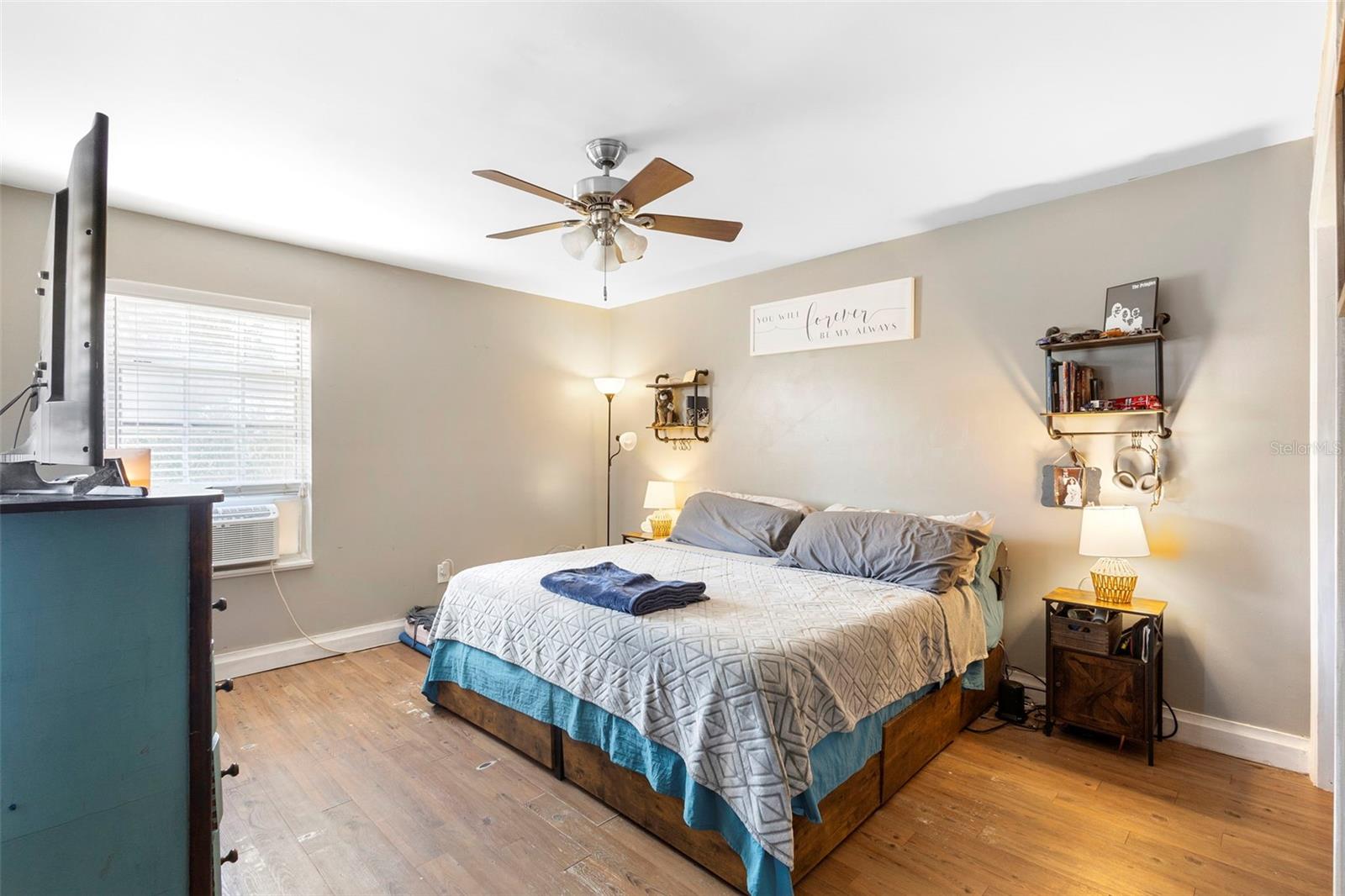 Image 15 of 25 For 1462 Colin Kelly Avenue