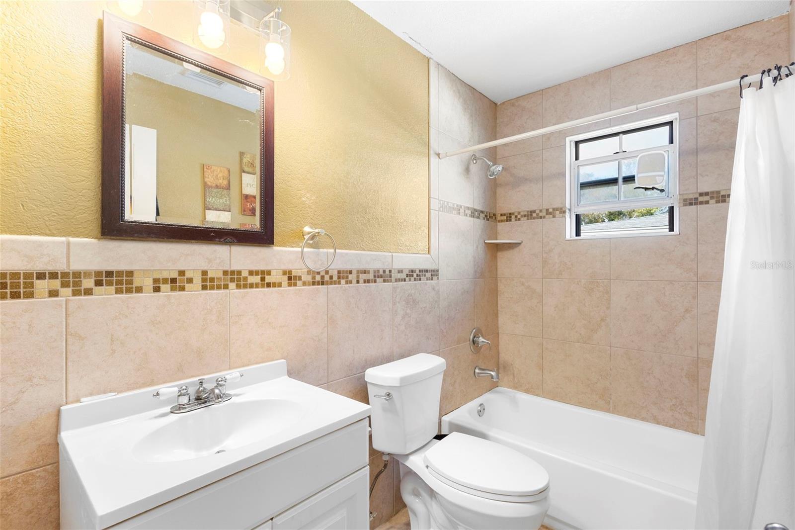 Image 18 of 25 For 1462 Colin Kelly Avenue