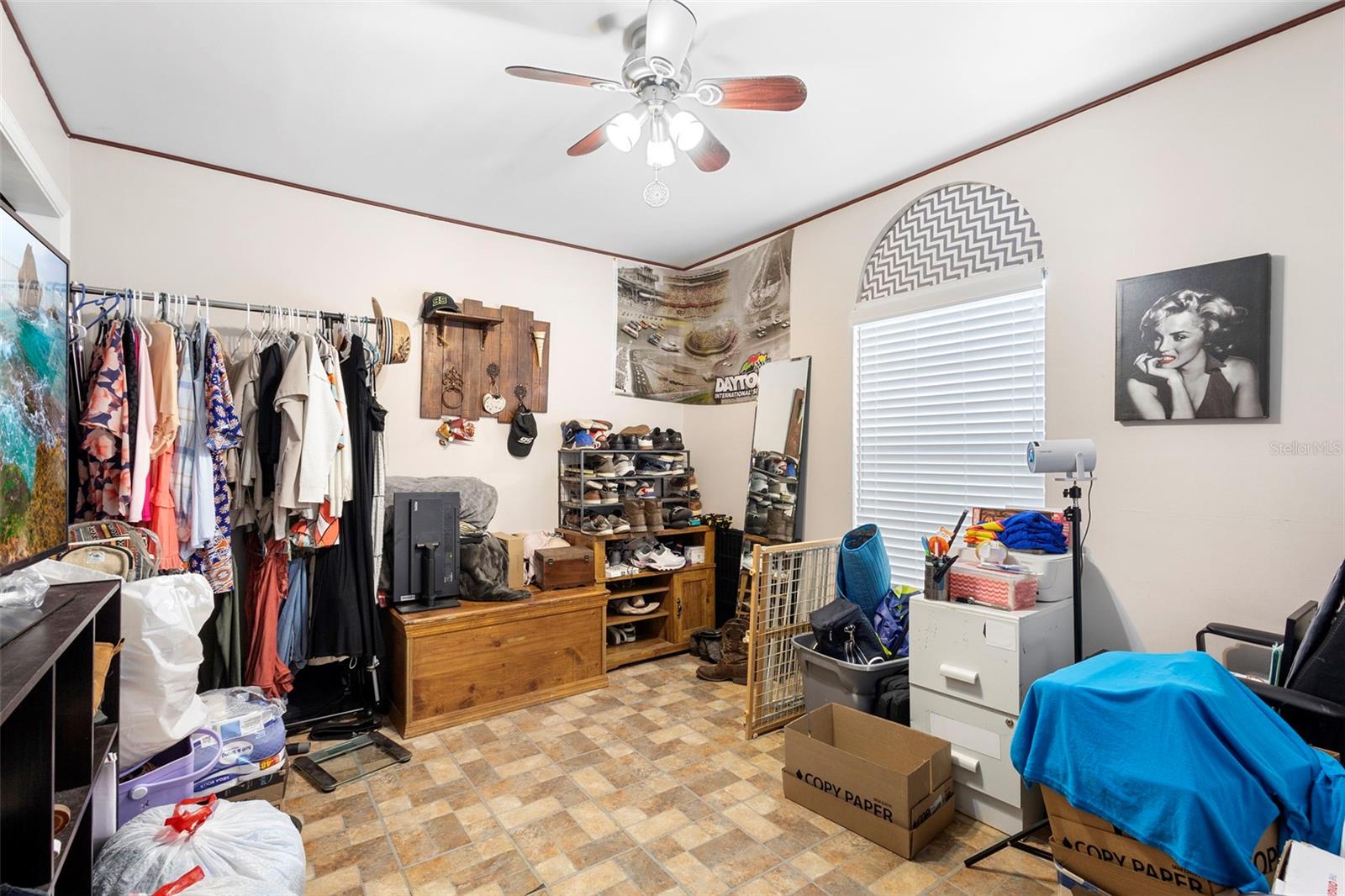 Image 19 of 25 For 1462 Colin Kelly Avenue