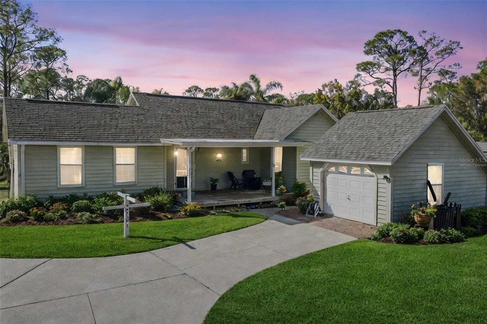 Image 3 of 25 For 1462 Colin Kelly Avenue