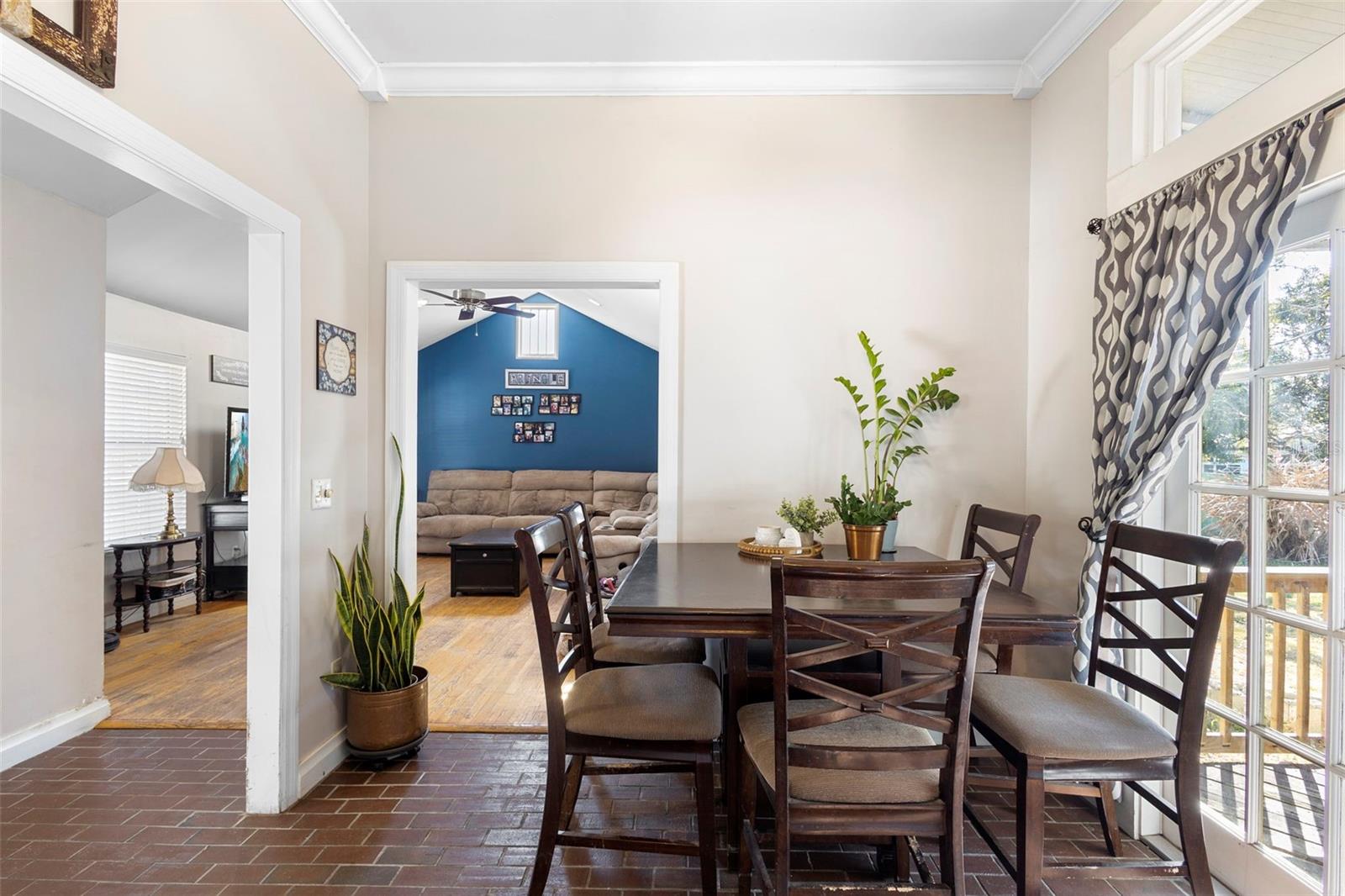 Image 8 of 25 For 1462 Colin Kelly Avenue