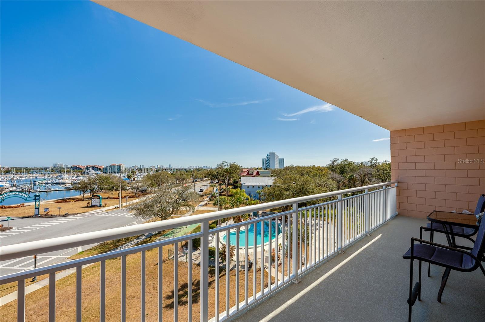 Image 23 of 29 For 404 Beach Street 503