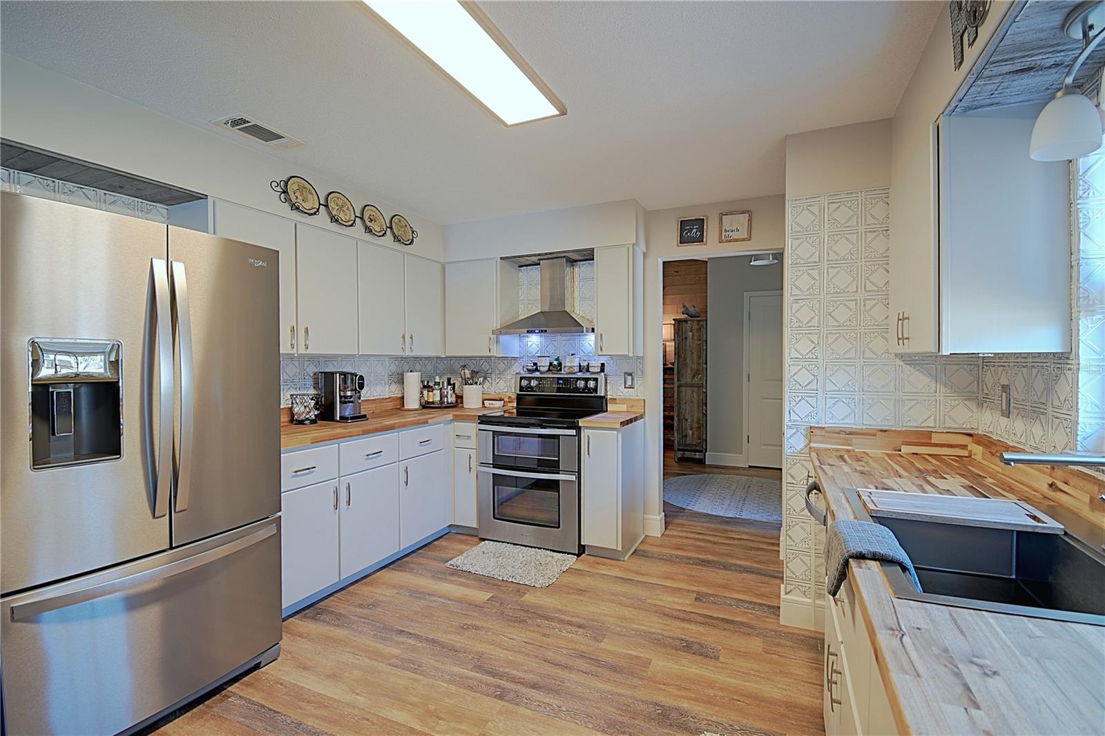 Image 13 of 39 For 1228 Mardrake Road