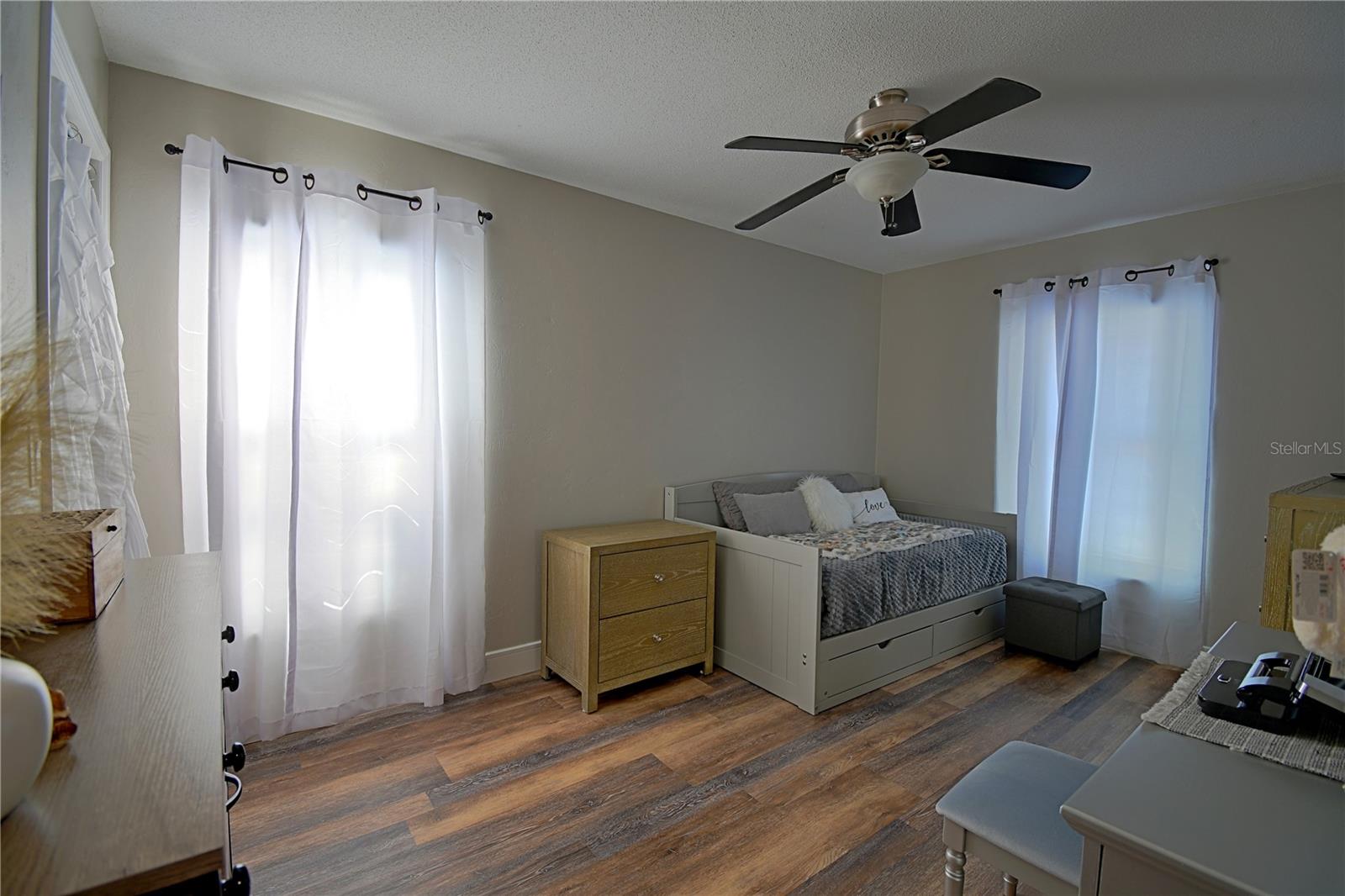 Image 19 of 39 For 1228 Mardrake Road