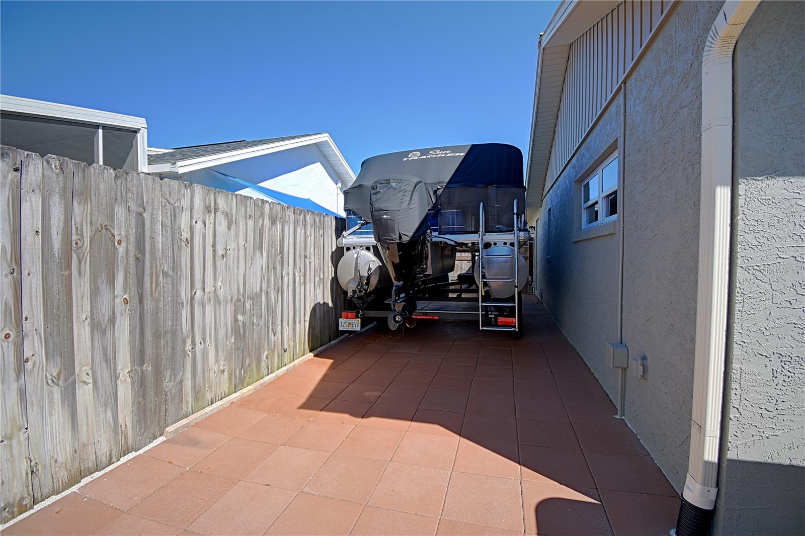 Image 27 of 39 For 1228 Mardrake Road