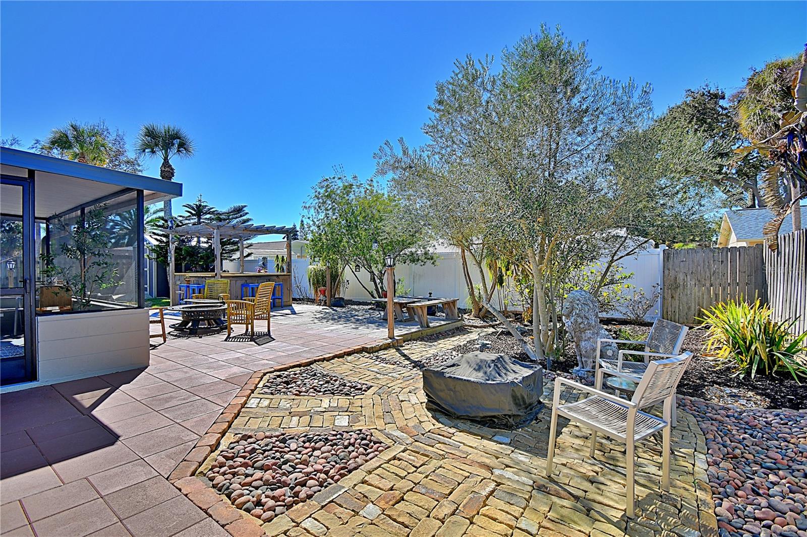 Image 30 of 39 For 1228 Mardrake Road