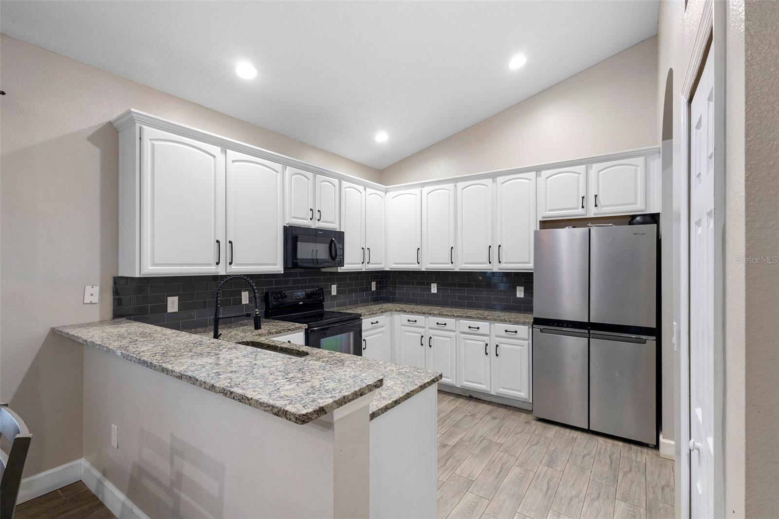 Image 11 of 42 For 322 Secretariat Court