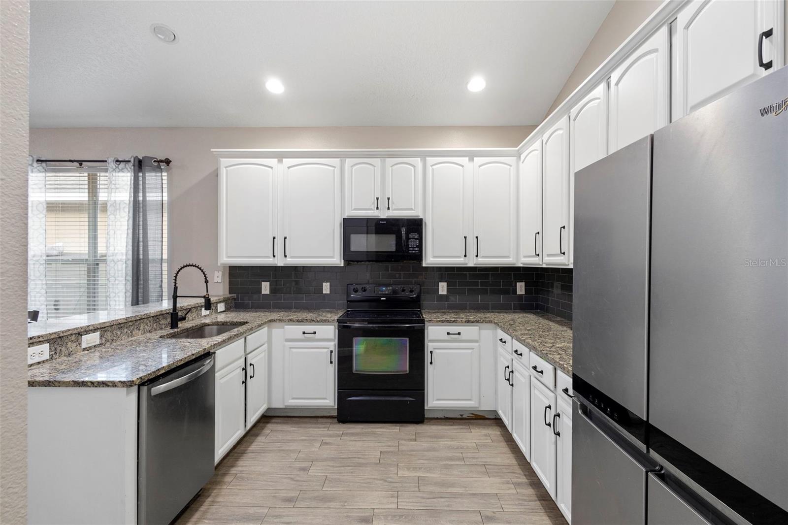 Image 8 of 42 For 322 Secretariat Court