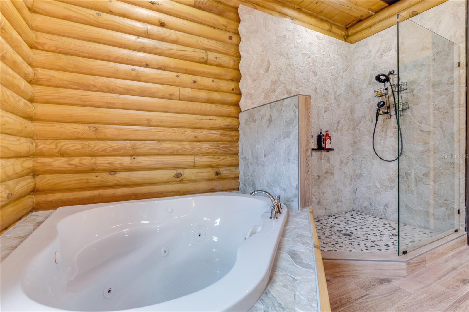 Image 14 of 38 For 1100 Tallacoe Trail