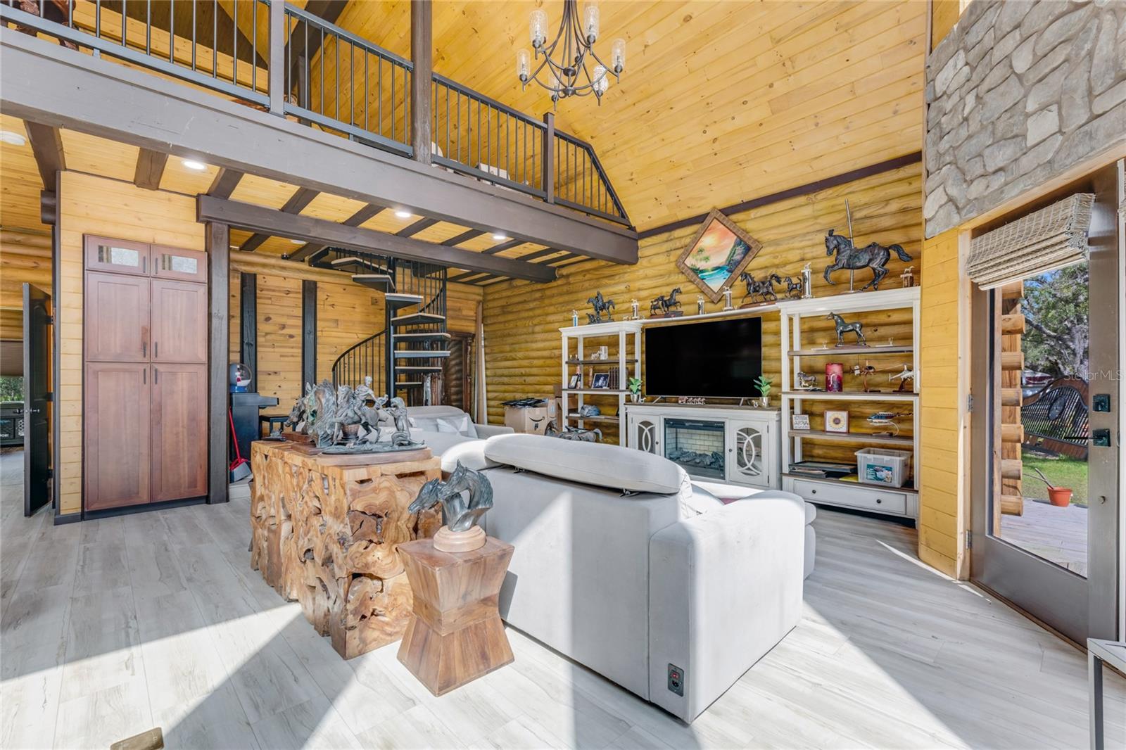 Image 15 of 38 For 1100 Tallacoe Trail