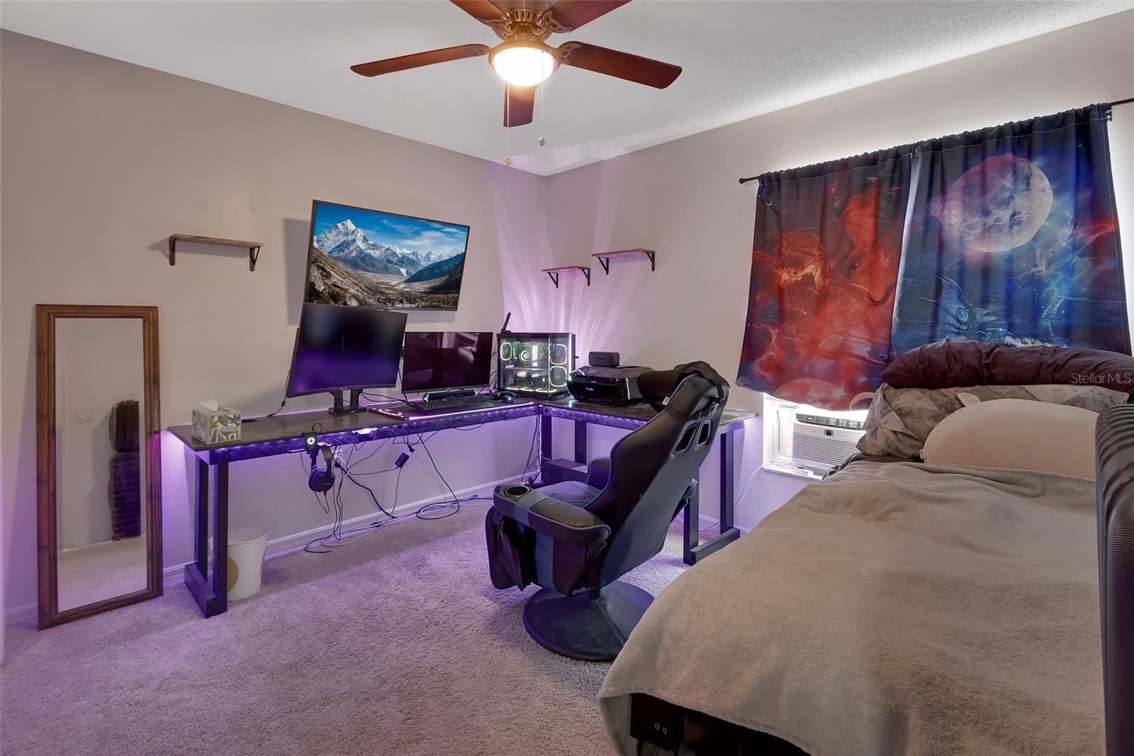 Image 19 of 36 For 828 White Birch Court