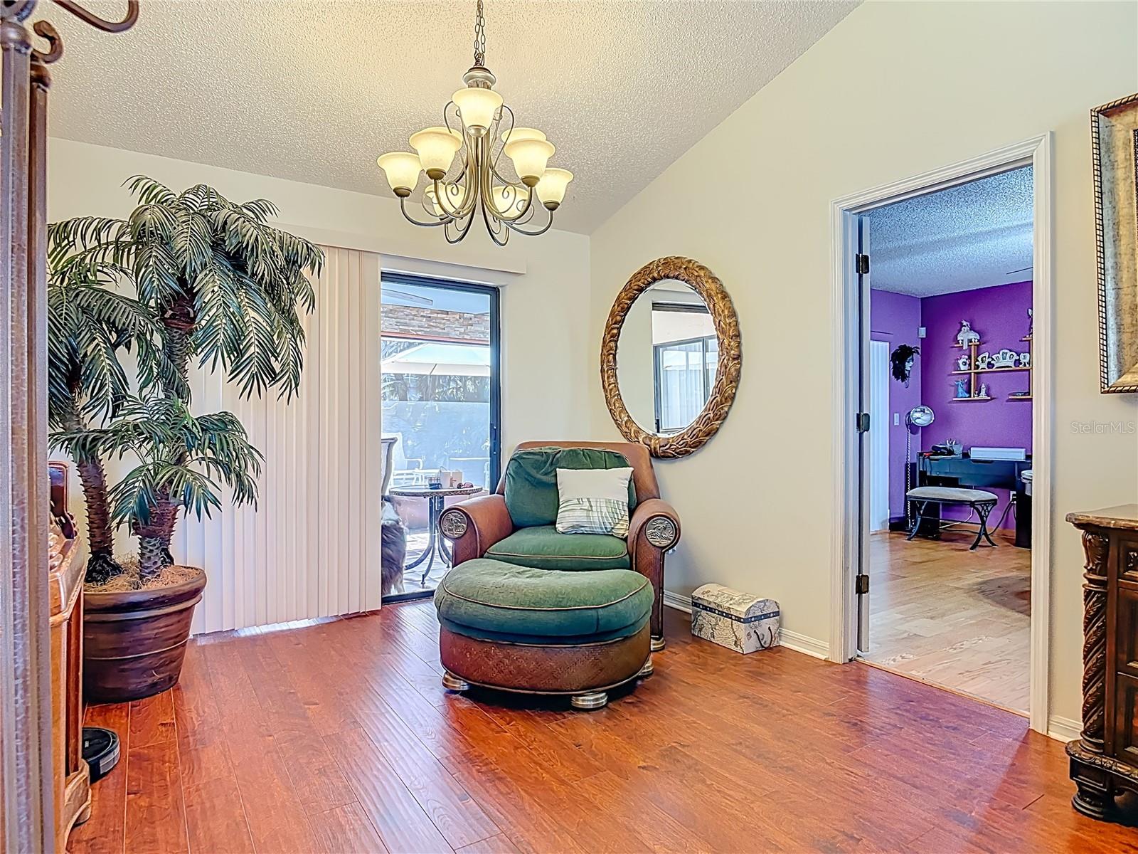 Listing photo id 16 for 1415 Stone Trail