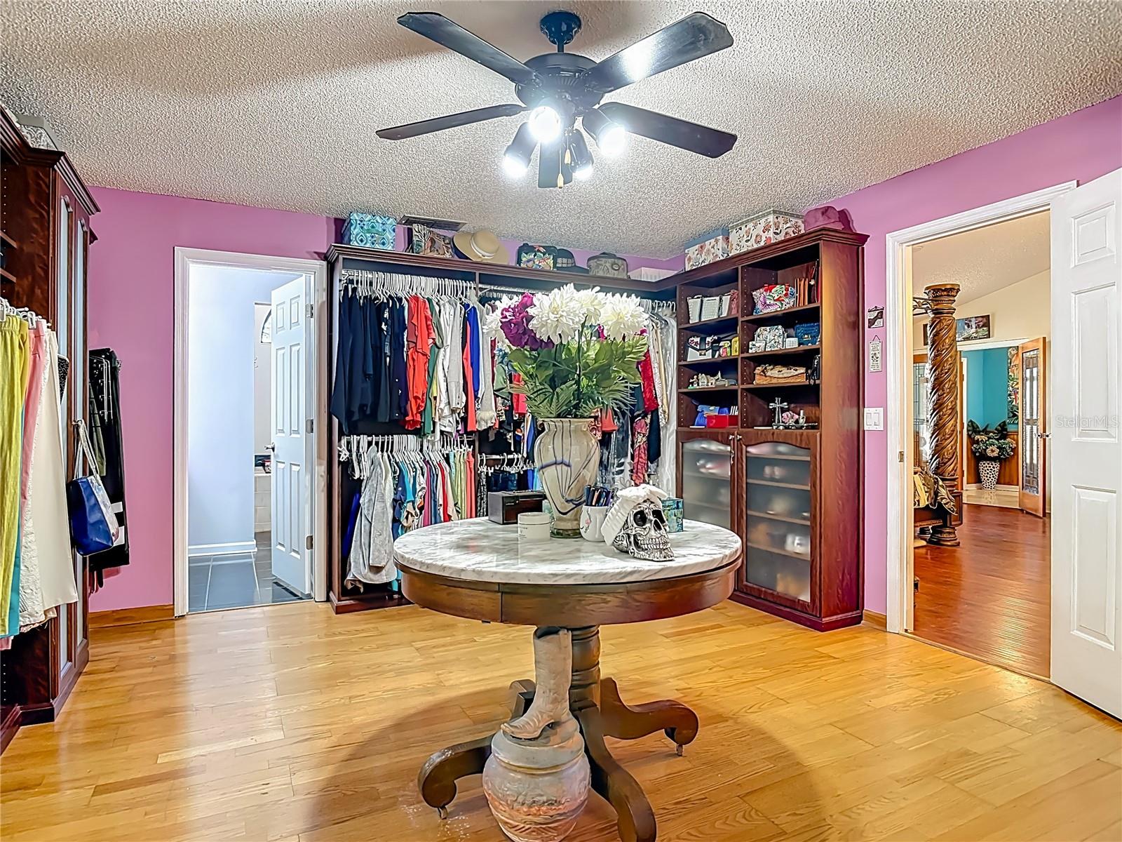 Listing photo id 17 for 1415 Stone Trail