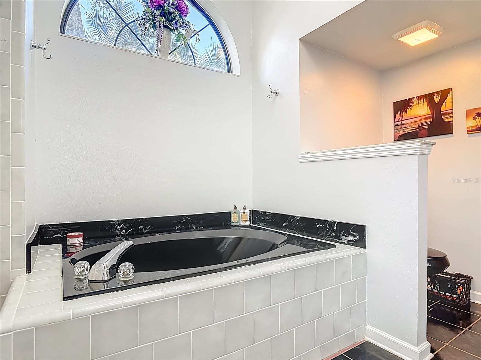 Listing photo id 21 for 1415 Stone Trail