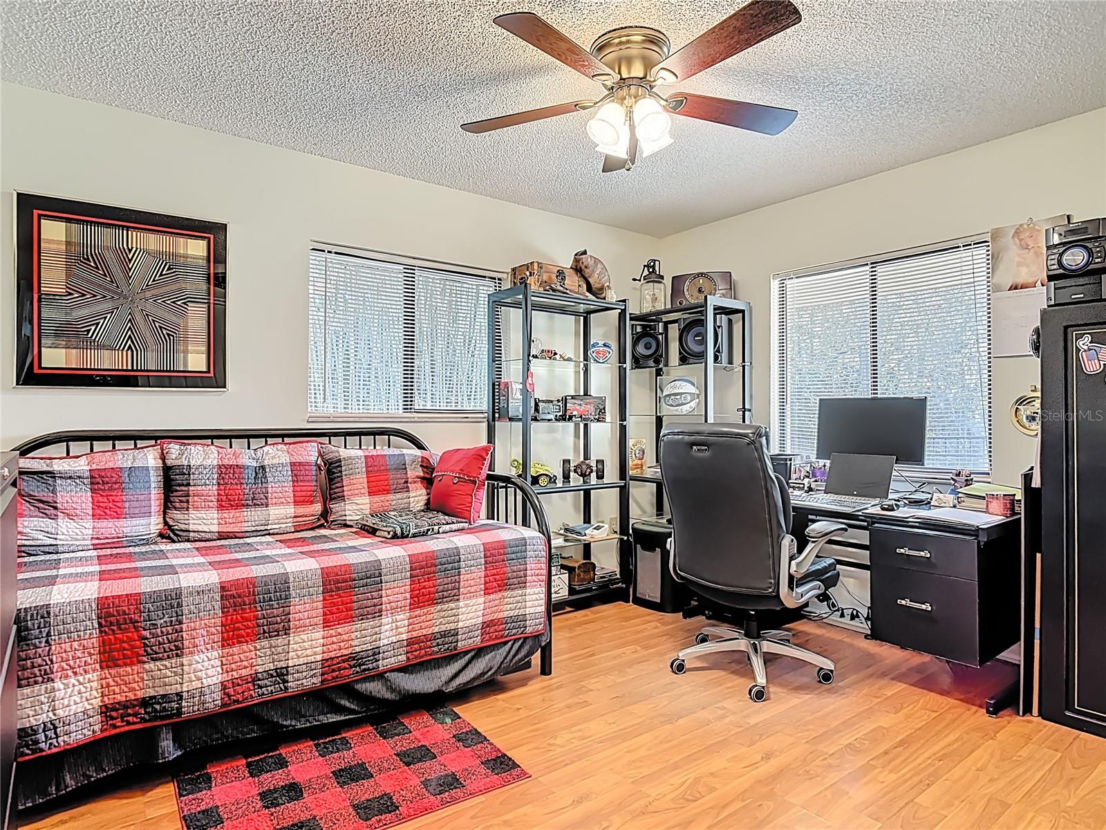 Listing photo id 25 for 1415 Stone Trail