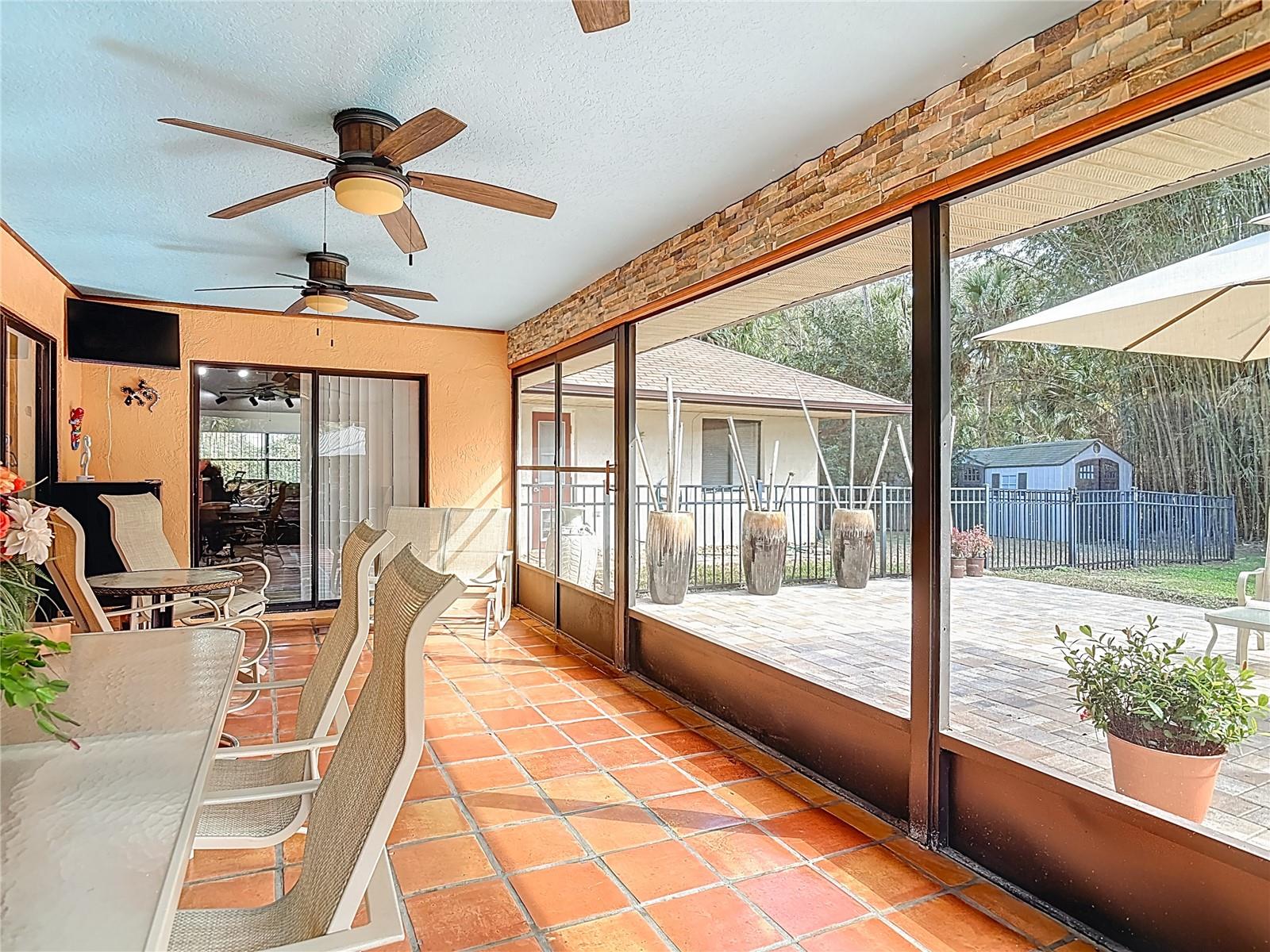 Listing photo id 31 for 1415 Stone Trail