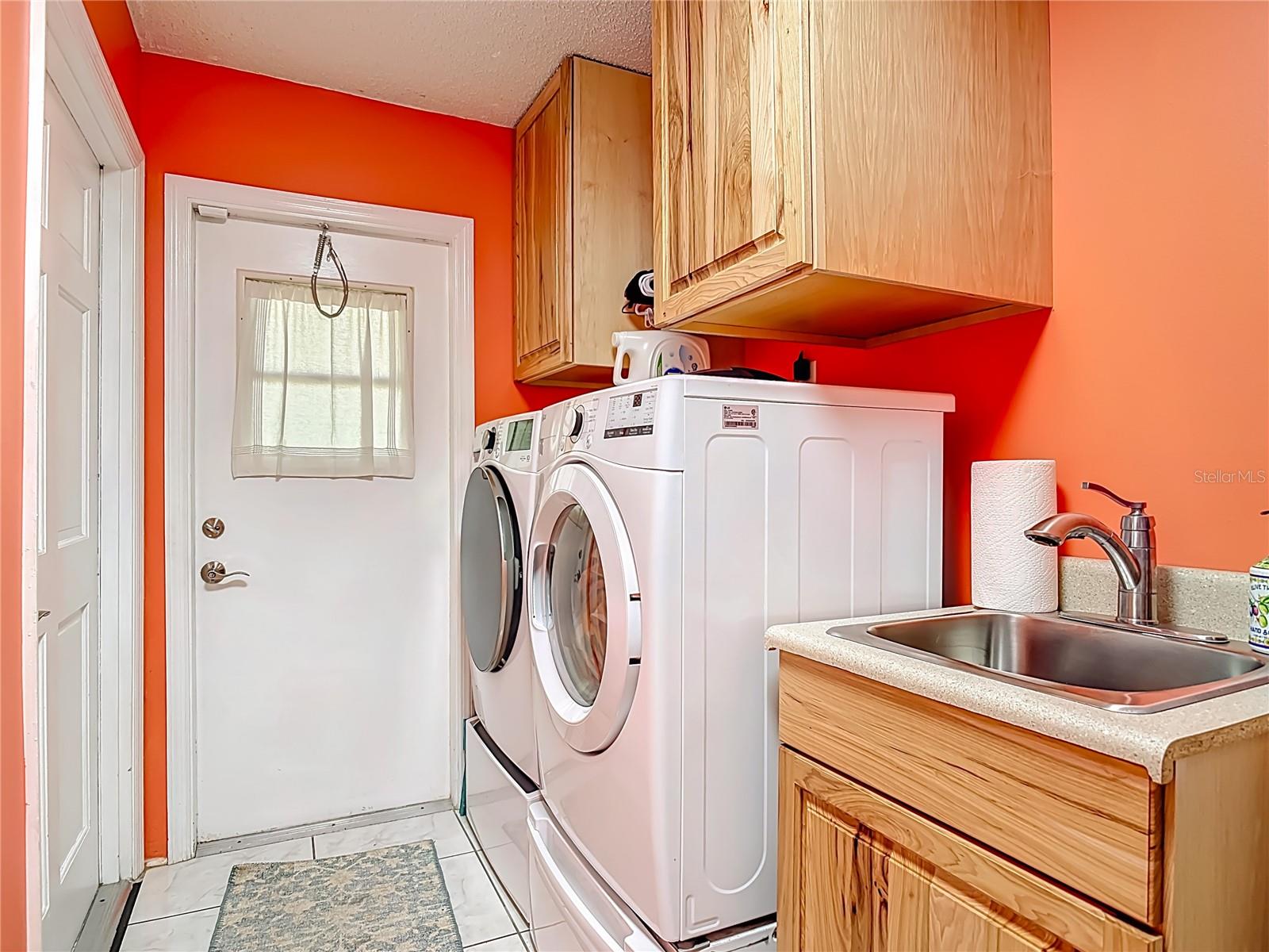 Listing photo id 36 for 1415 Stone Trail