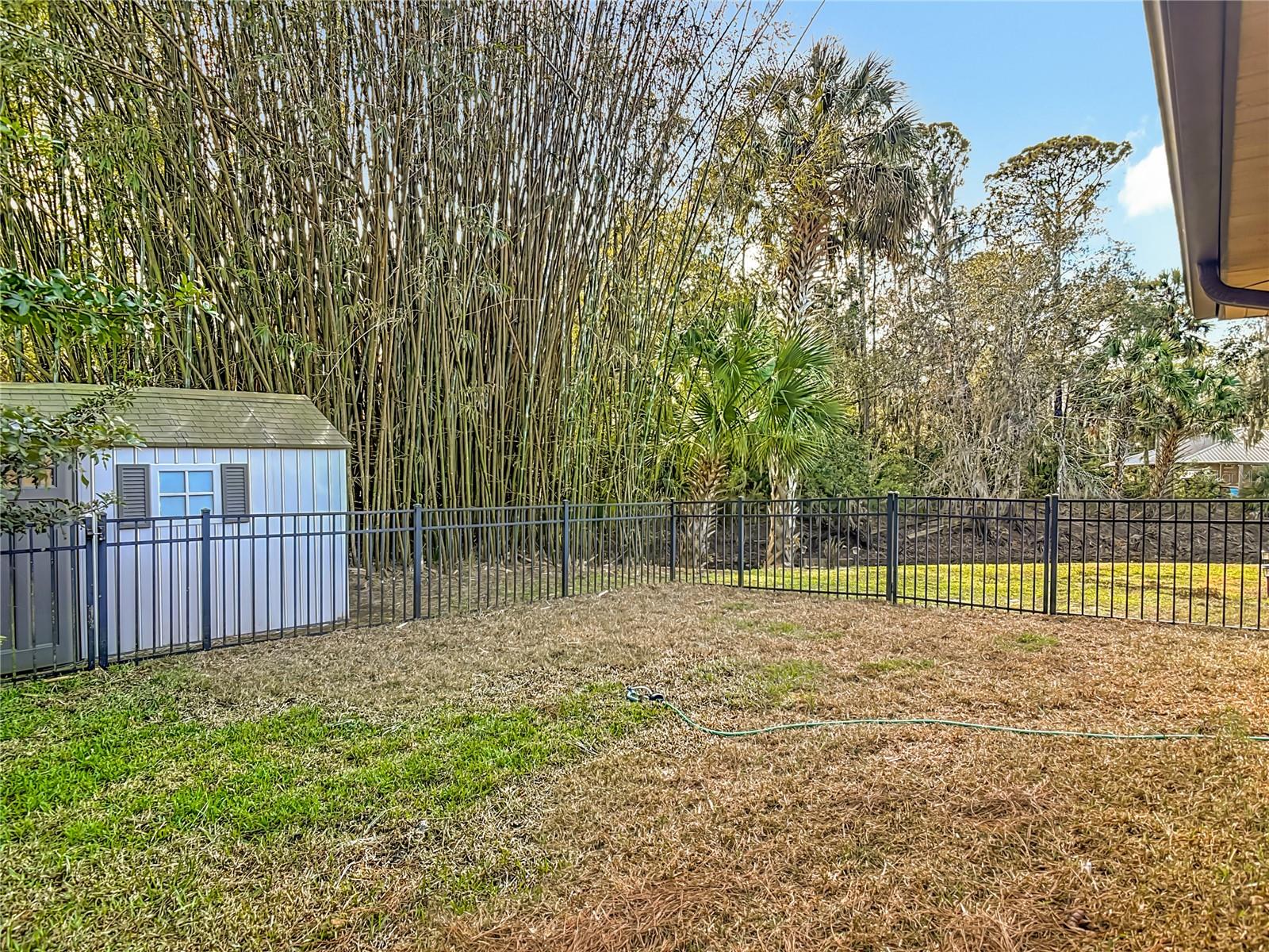 Listing photo id 38 for 1415 Stone Trail