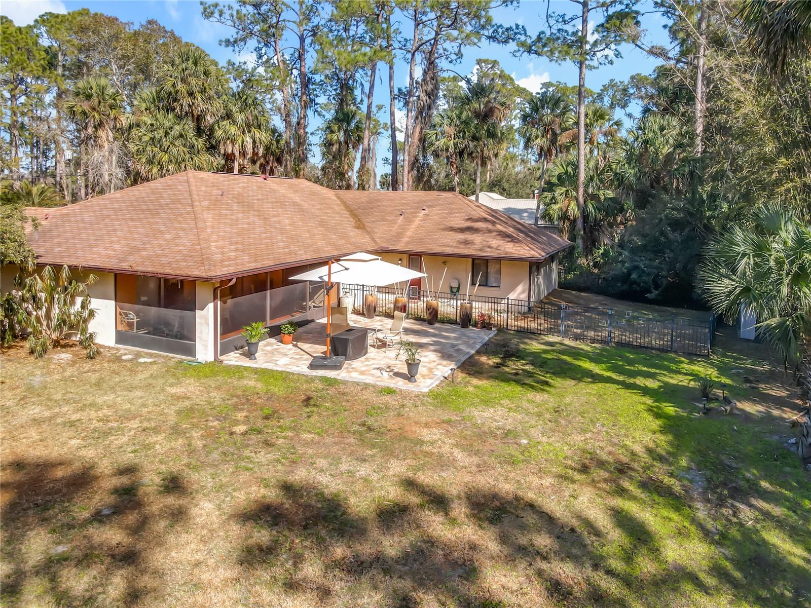 Listing photo id 41 for 1415 Stone Trail