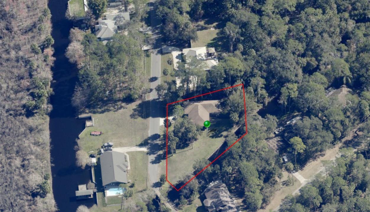 Listing photo id 54 for 1415 Stone Trail