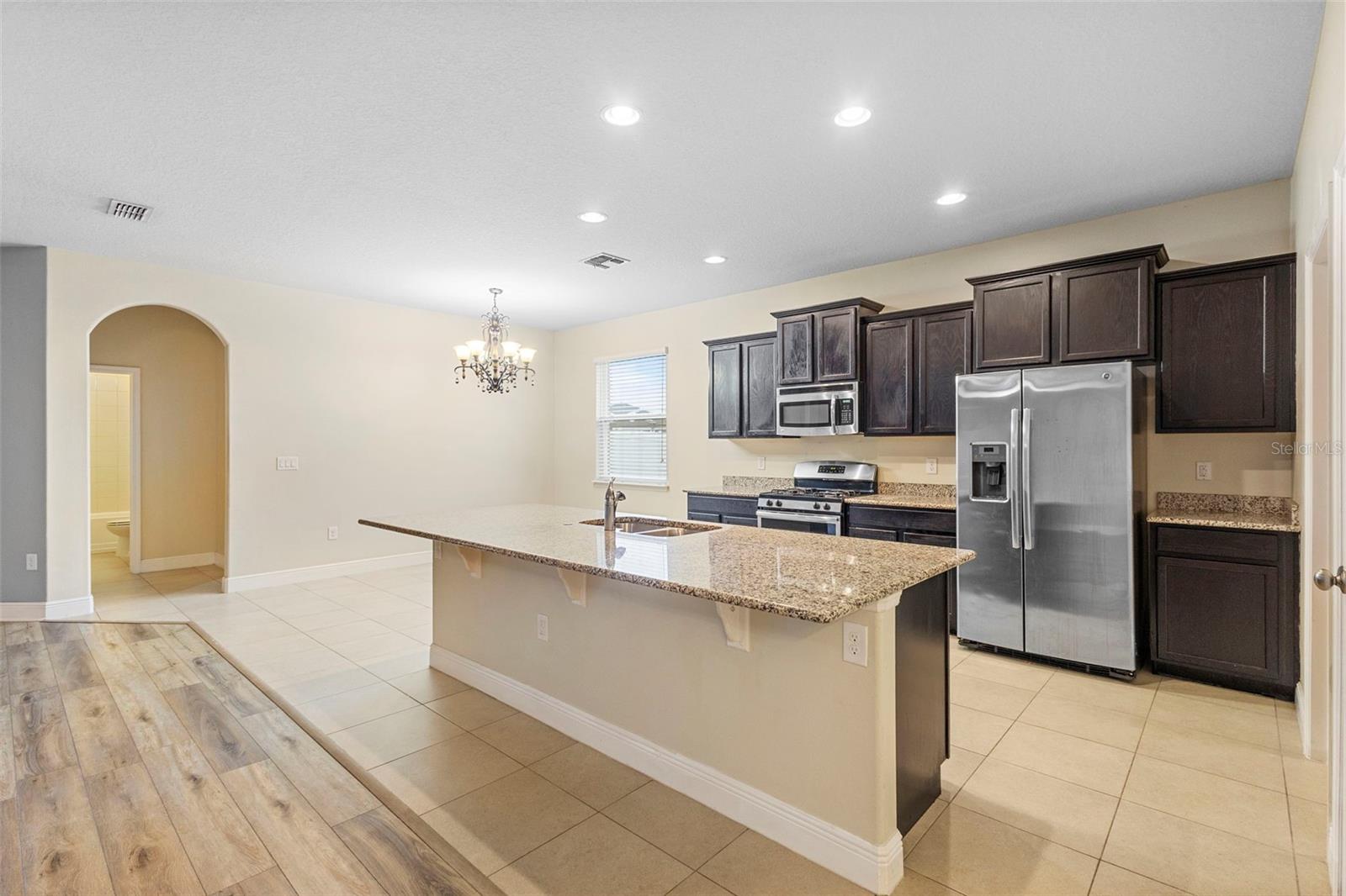 Image 18 of 31 For 1423 Alexington Avenue