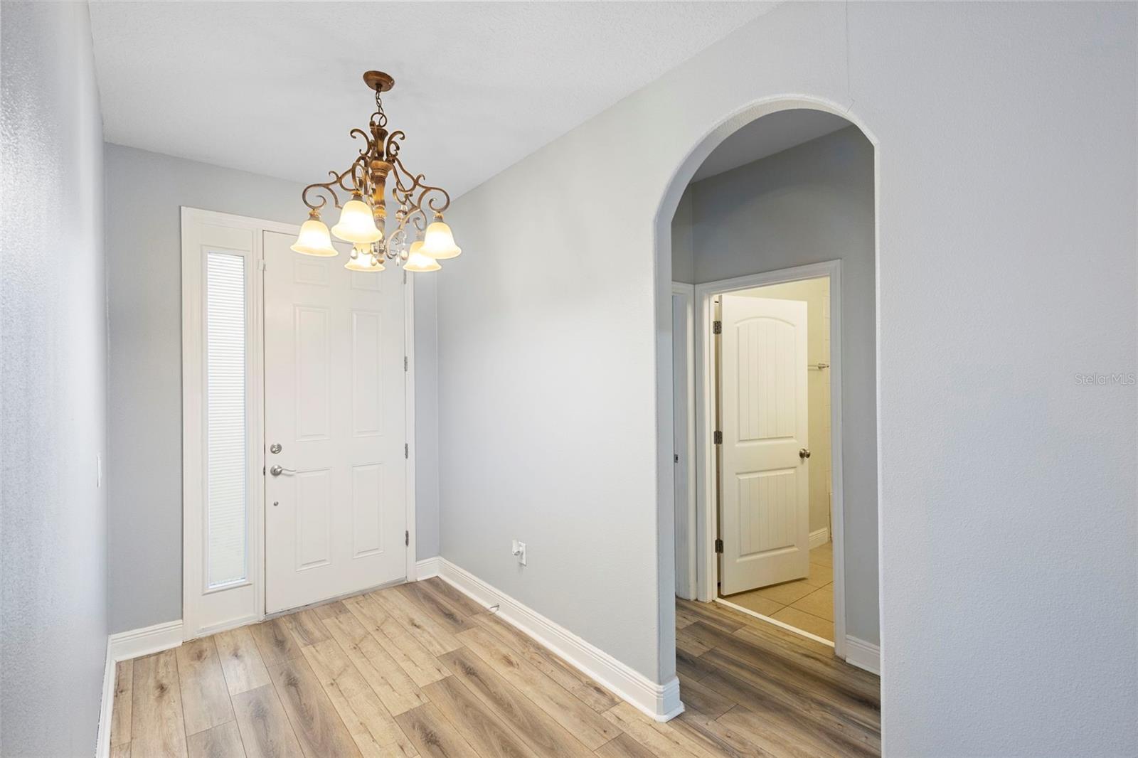 Image 4 of 31 For 1423 Alexington Avenue