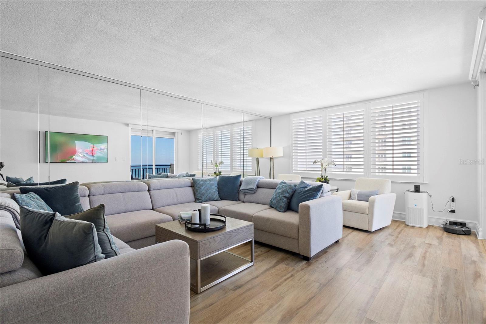 Image 15 of 36 For 2947 Atlantic Avenue 1505