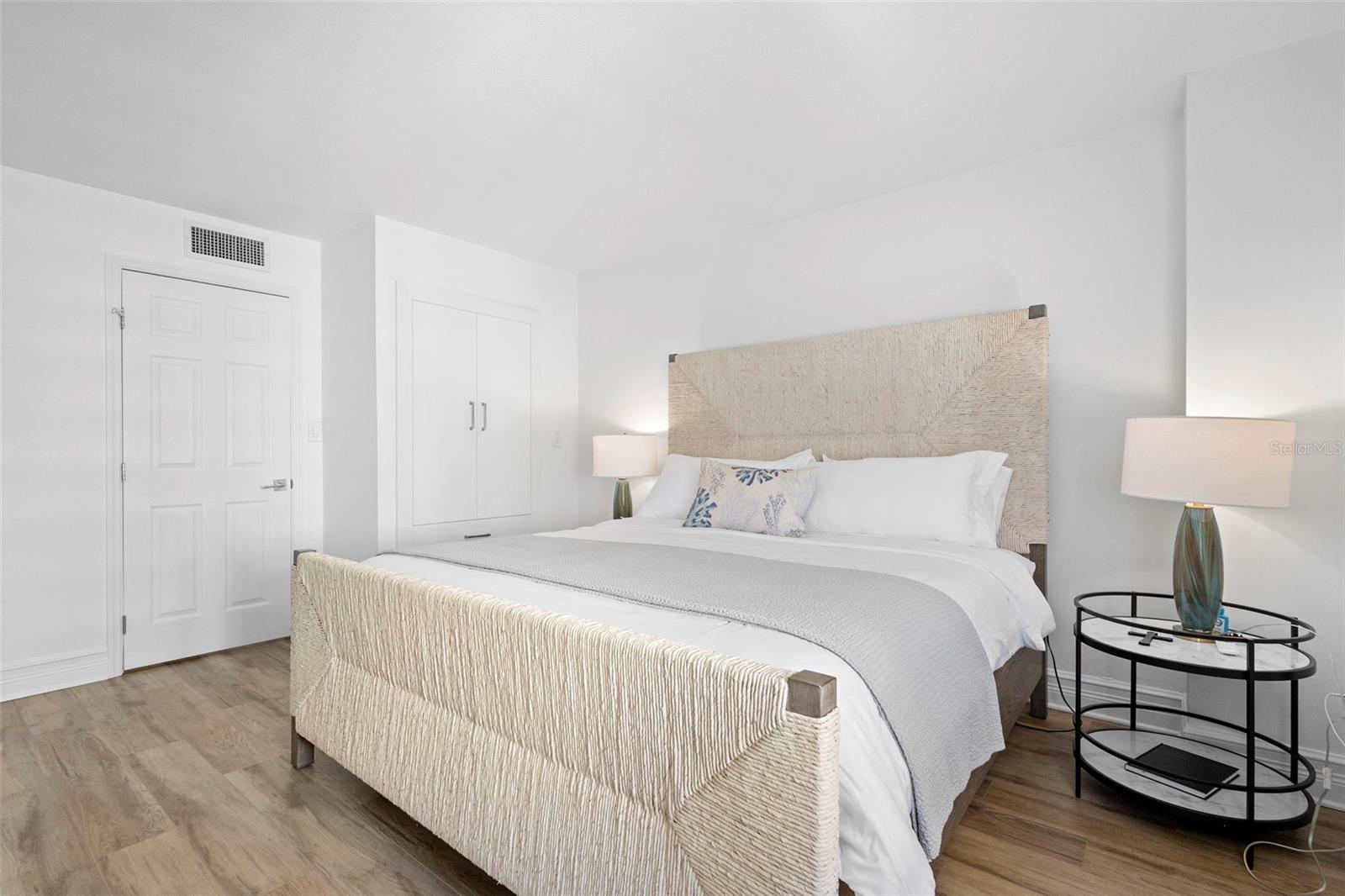 Image 23 of 36 For 2947 Atlantic Avenue 1505