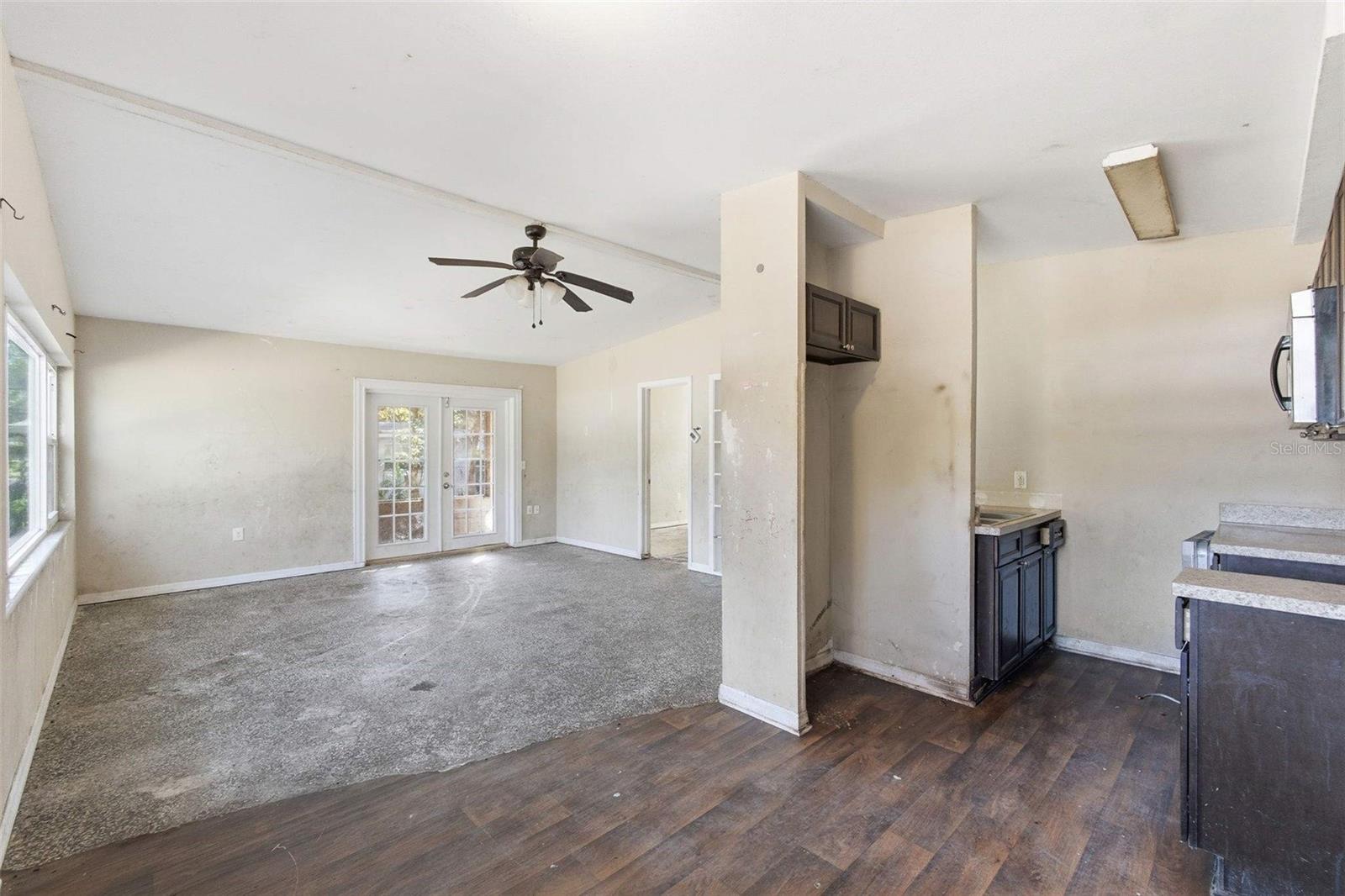 Image 26 of 39 For 762 Valencia Avenue