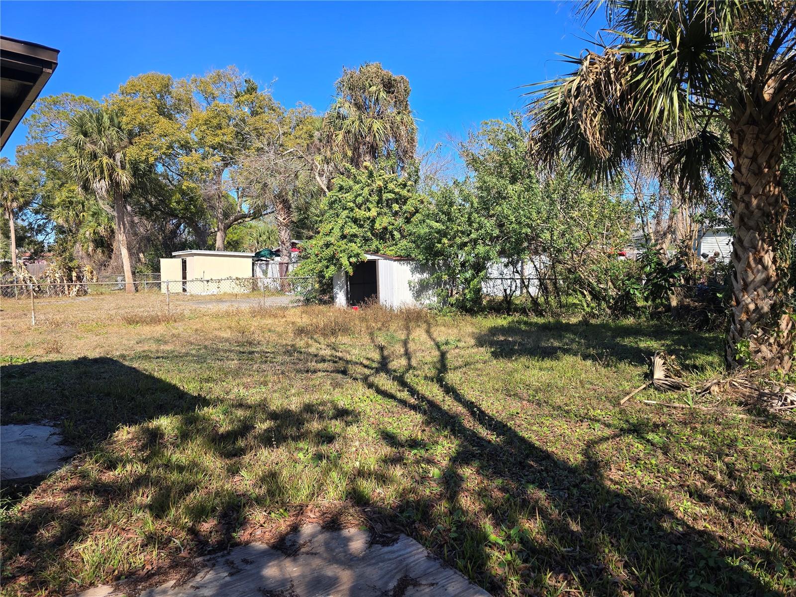 Image 16 of 17 For 925 School Street