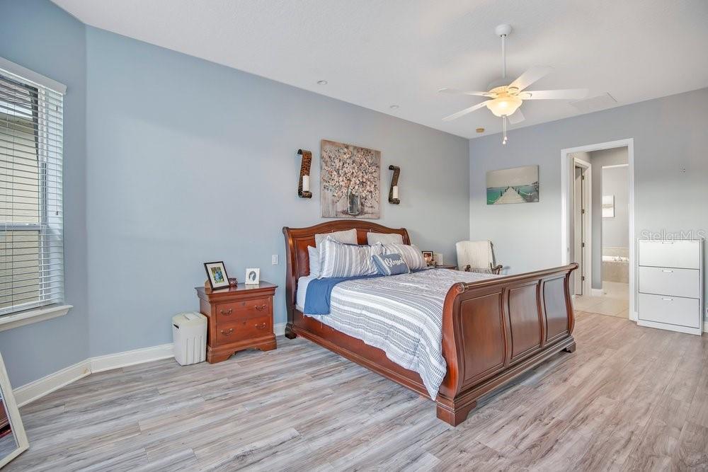 Image 16 of 40 For 353 Hammock Oak Circle