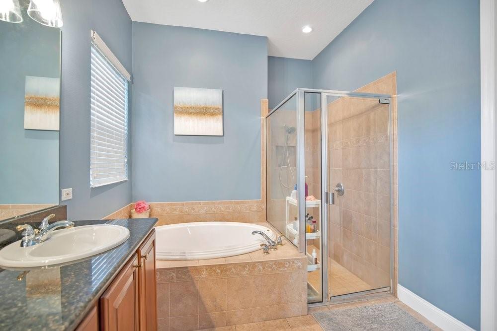 Image 19 of 40 For 353 Hammock Oak Circle