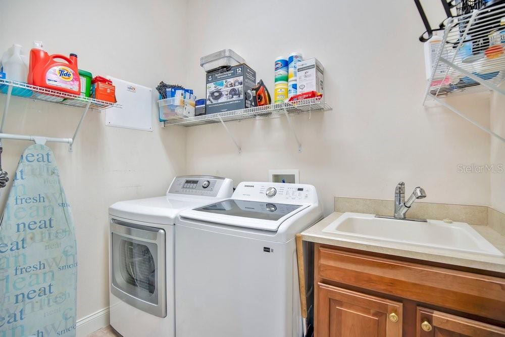 Image 24 of 40 For 353 Hammock Oak Circle