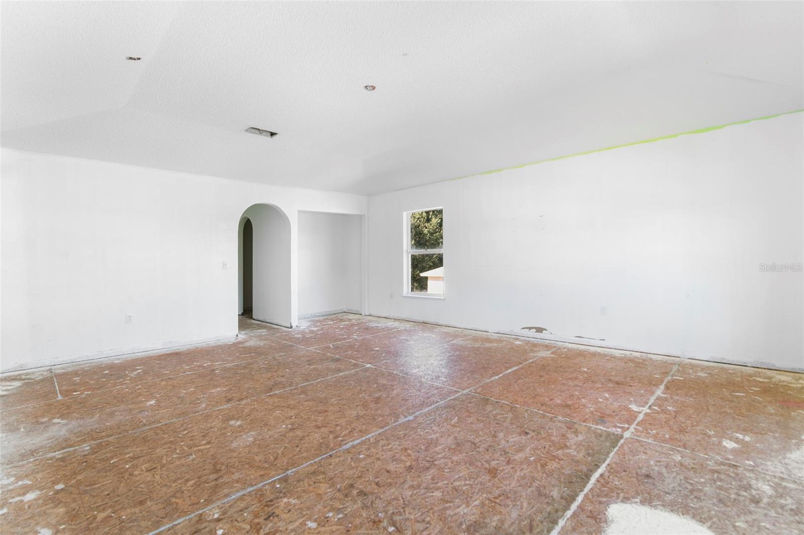 Image 21 of 37 For 22 Longfellow Drive