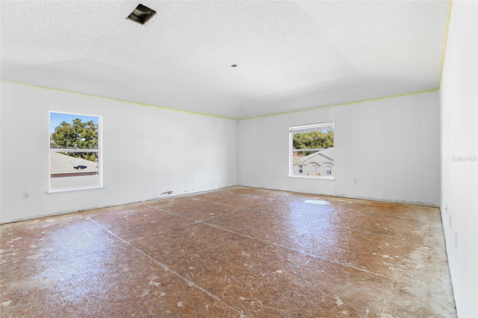 Image 22 of 37 For 22 Longfellow Drive