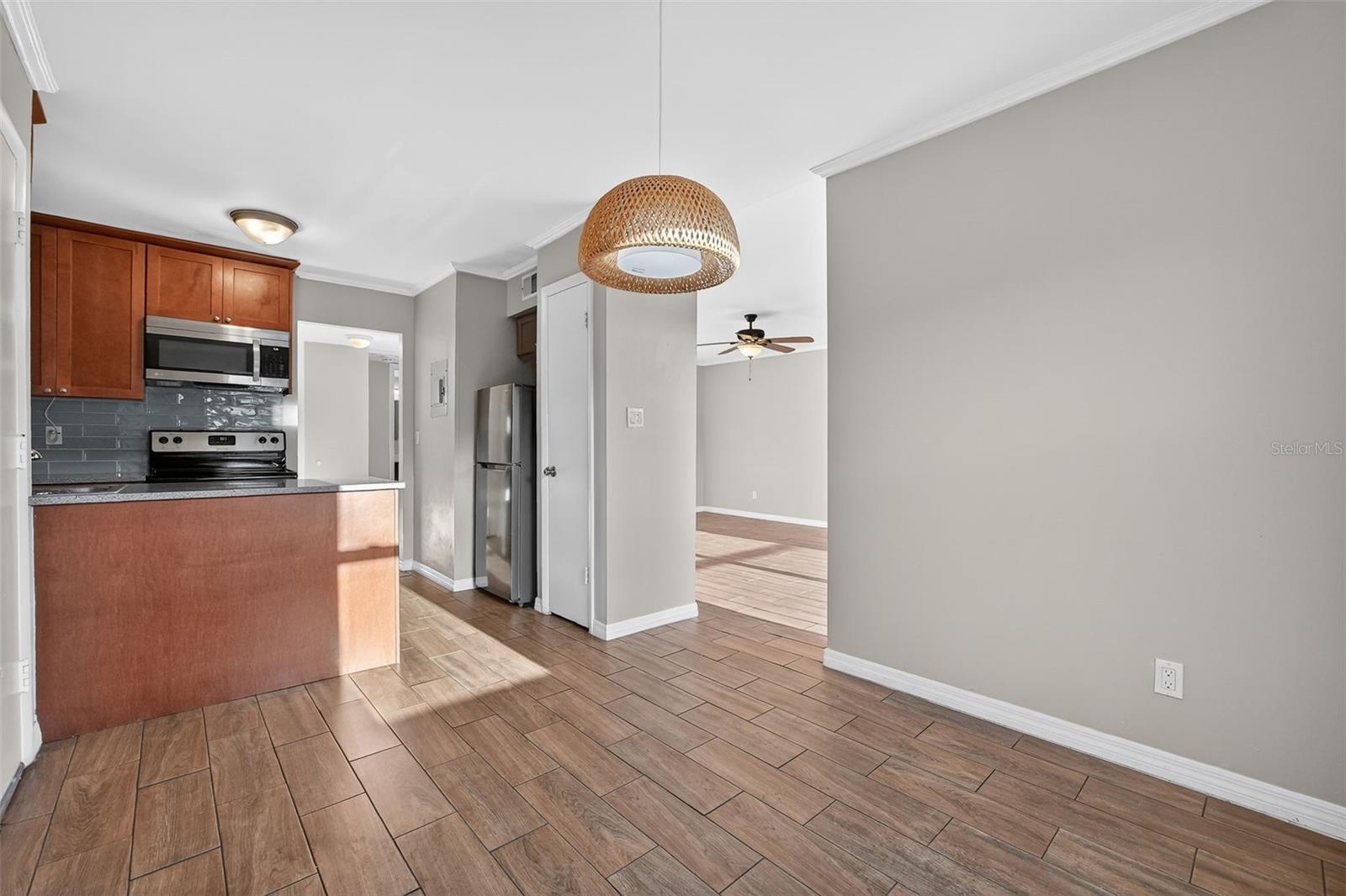 Image 20 of 45 For 200 Saint Andrews Boulevard 315