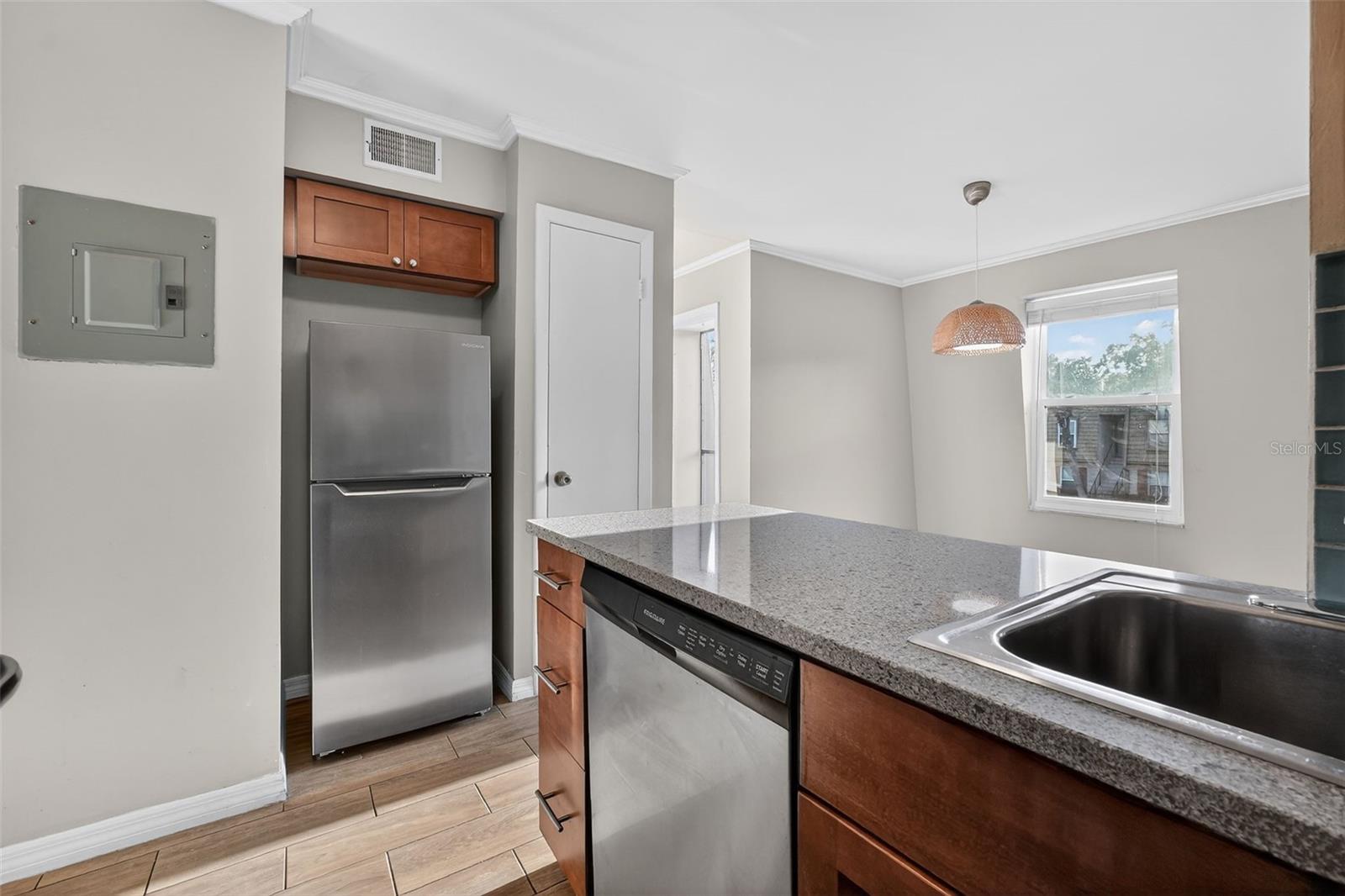 Image 23 of 45 For 200 Saint Andrews Boulevard 315