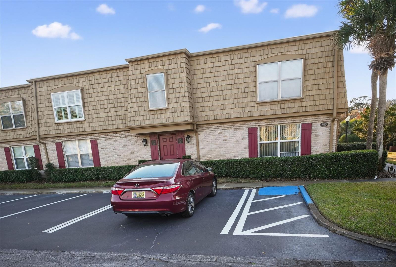 Image 36 of 45 For 200 Saint Andrews Boulevard 315