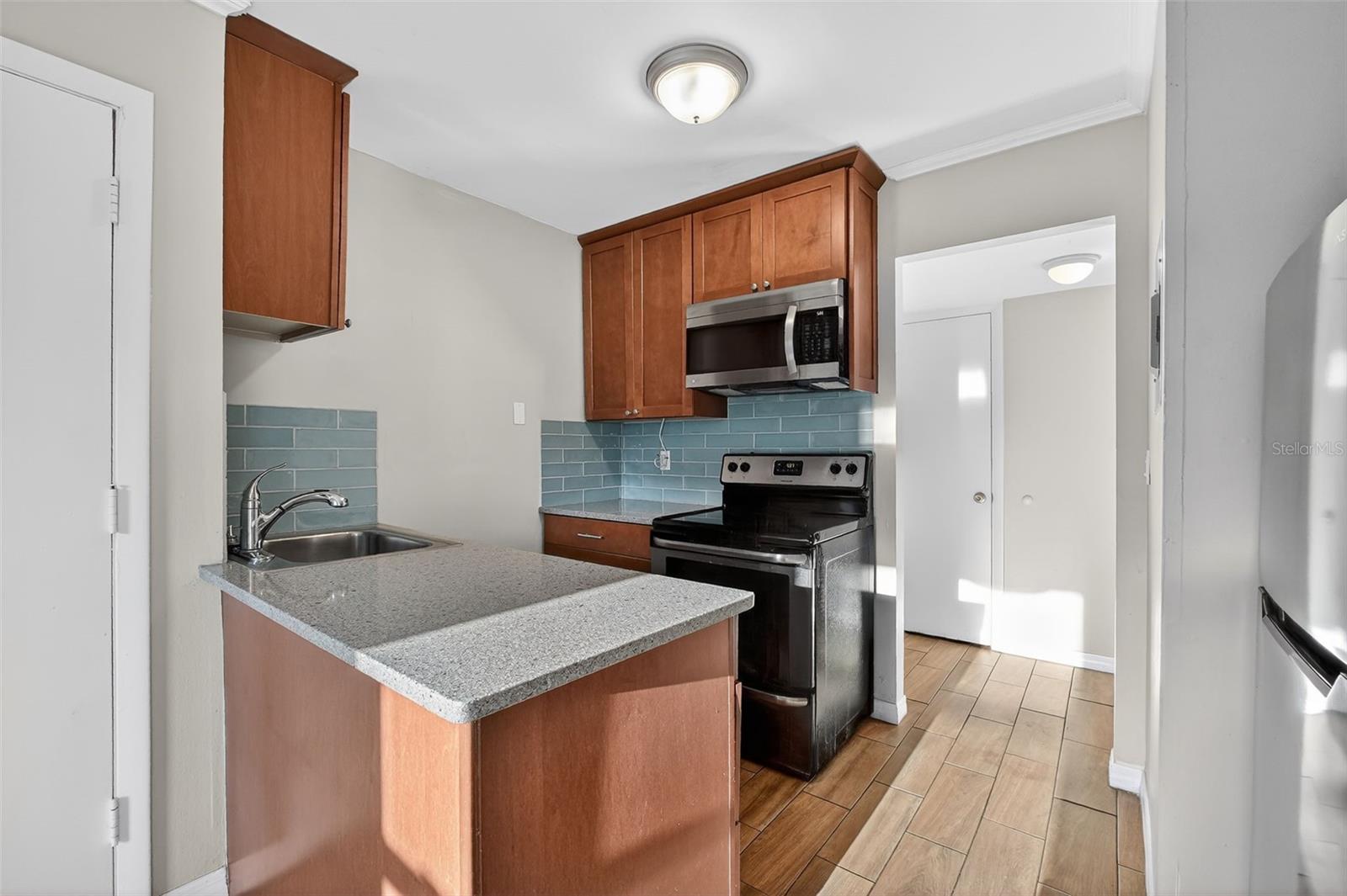 Image 6 of 45 For 200 Saint Andrews Boulevard 315