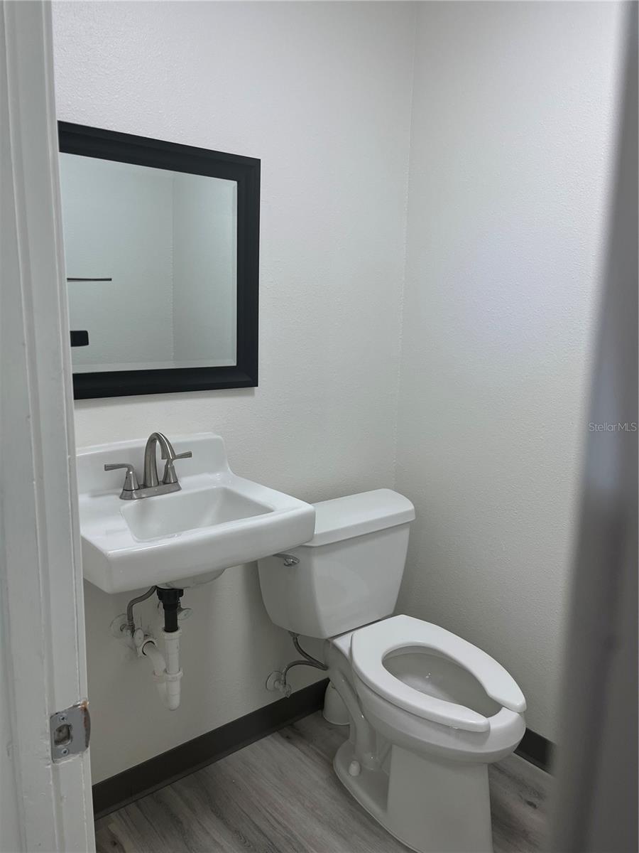 Image 14 of 20 For 125 W Plymouth Ave, Ste. 121 Road 121