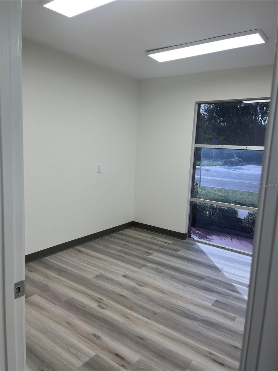 Image 8 of 20 For 125 W Plymouth Ave, Ste. 121 Road 121