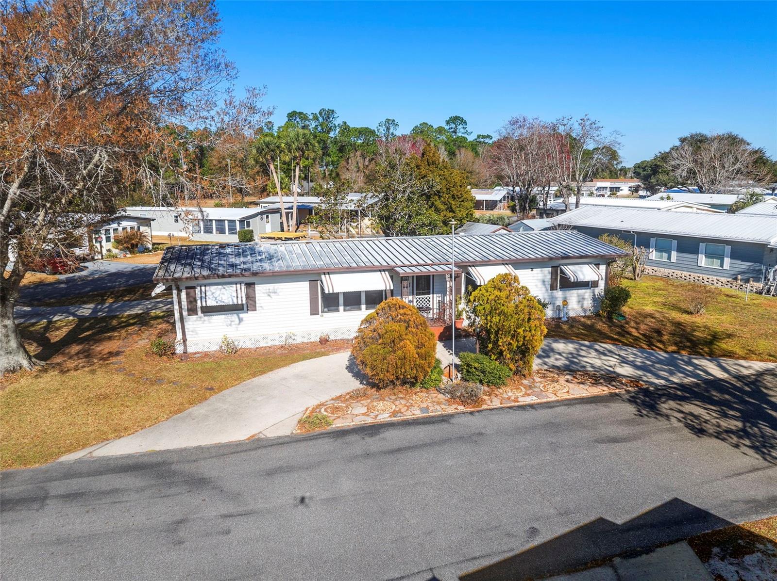 Listing photo id 30 for 232 Meadow Lark Drive