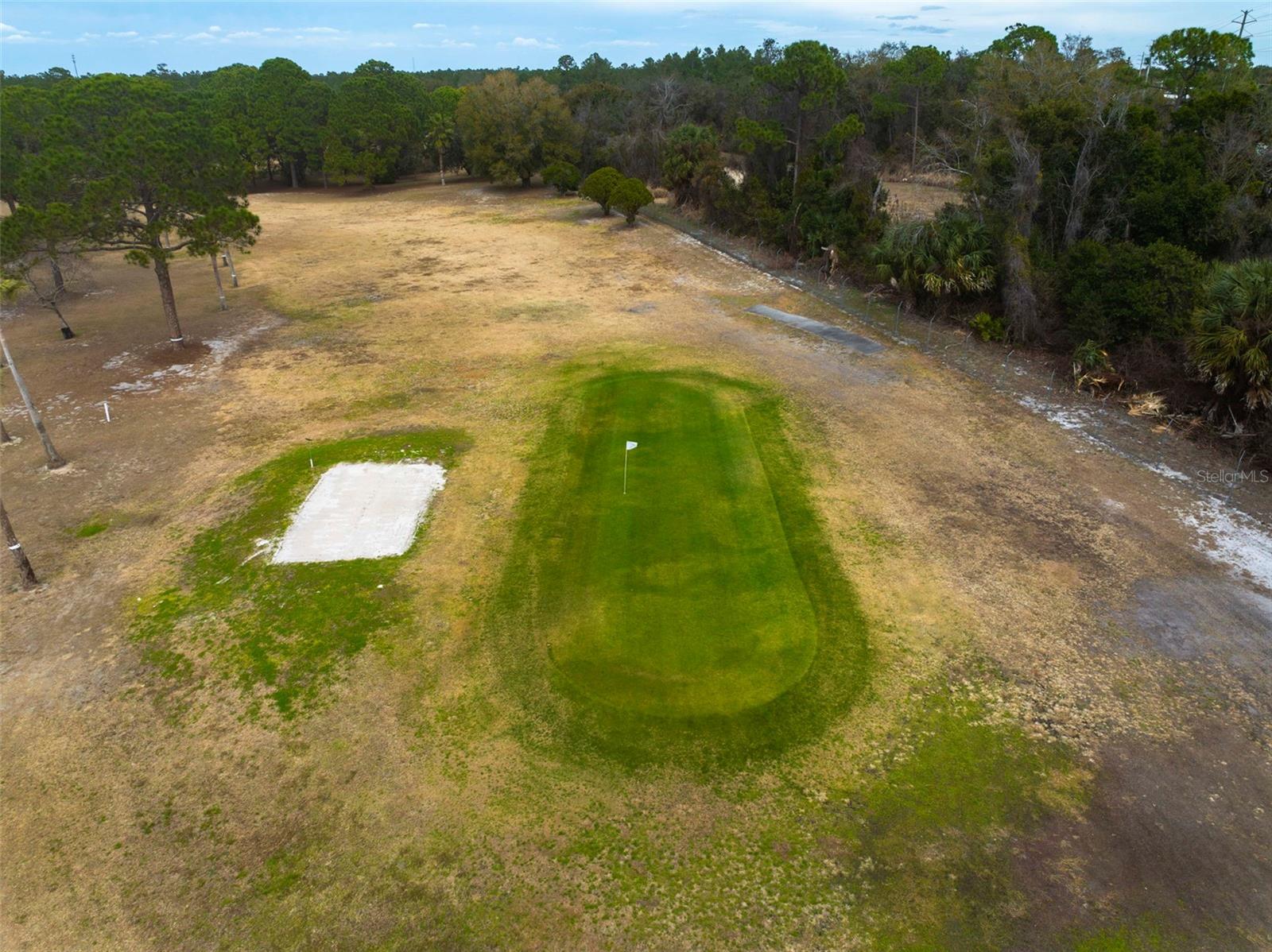 Listing photo id 46 for 232 Meadow Lark Drive