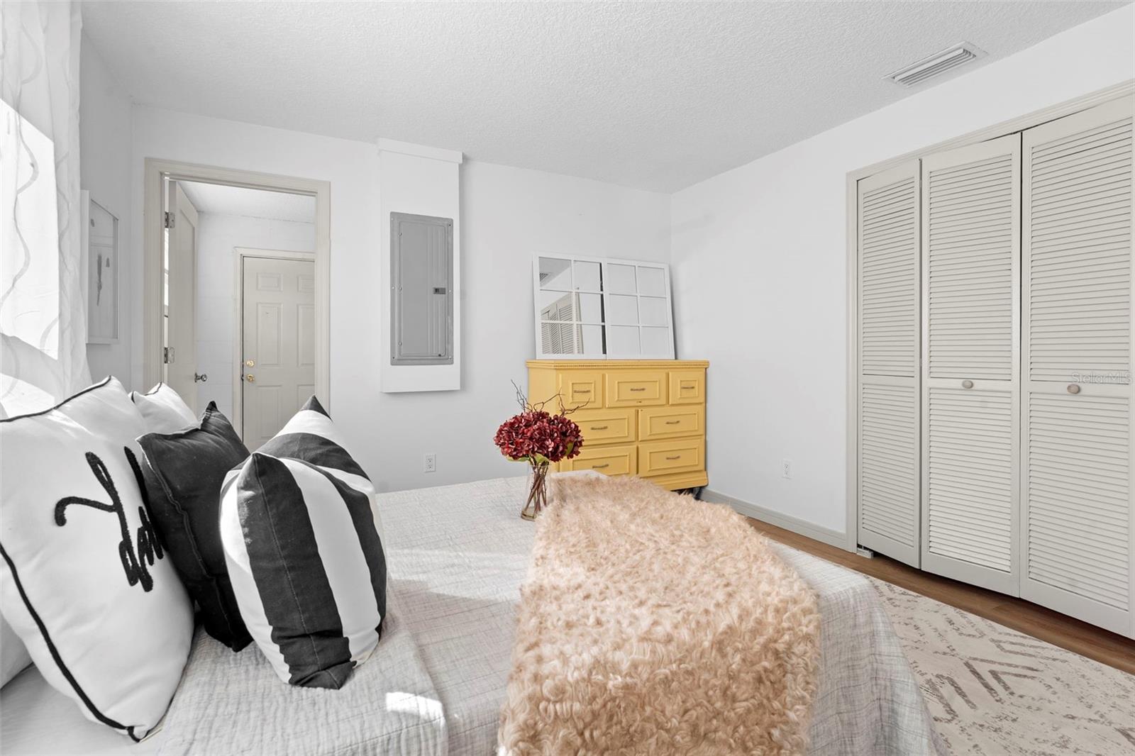 Image 18 of 49 For 1049 New York Avenue