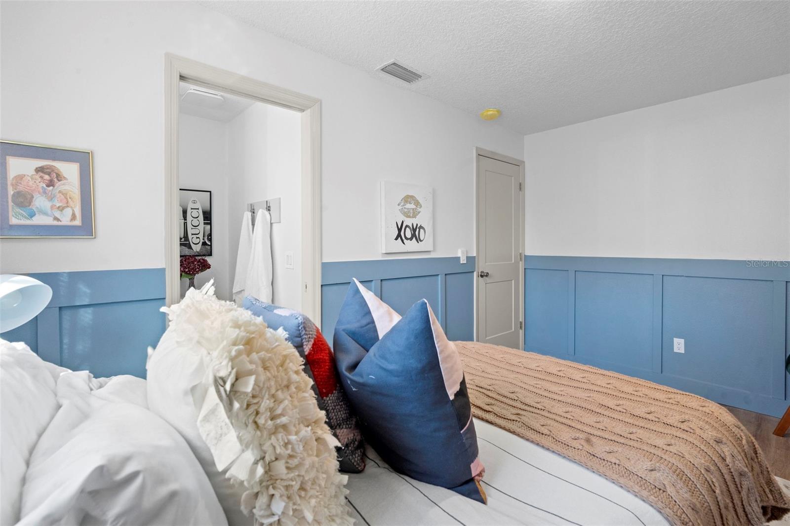 Image 24 of 49 For 1049 New York Avenue