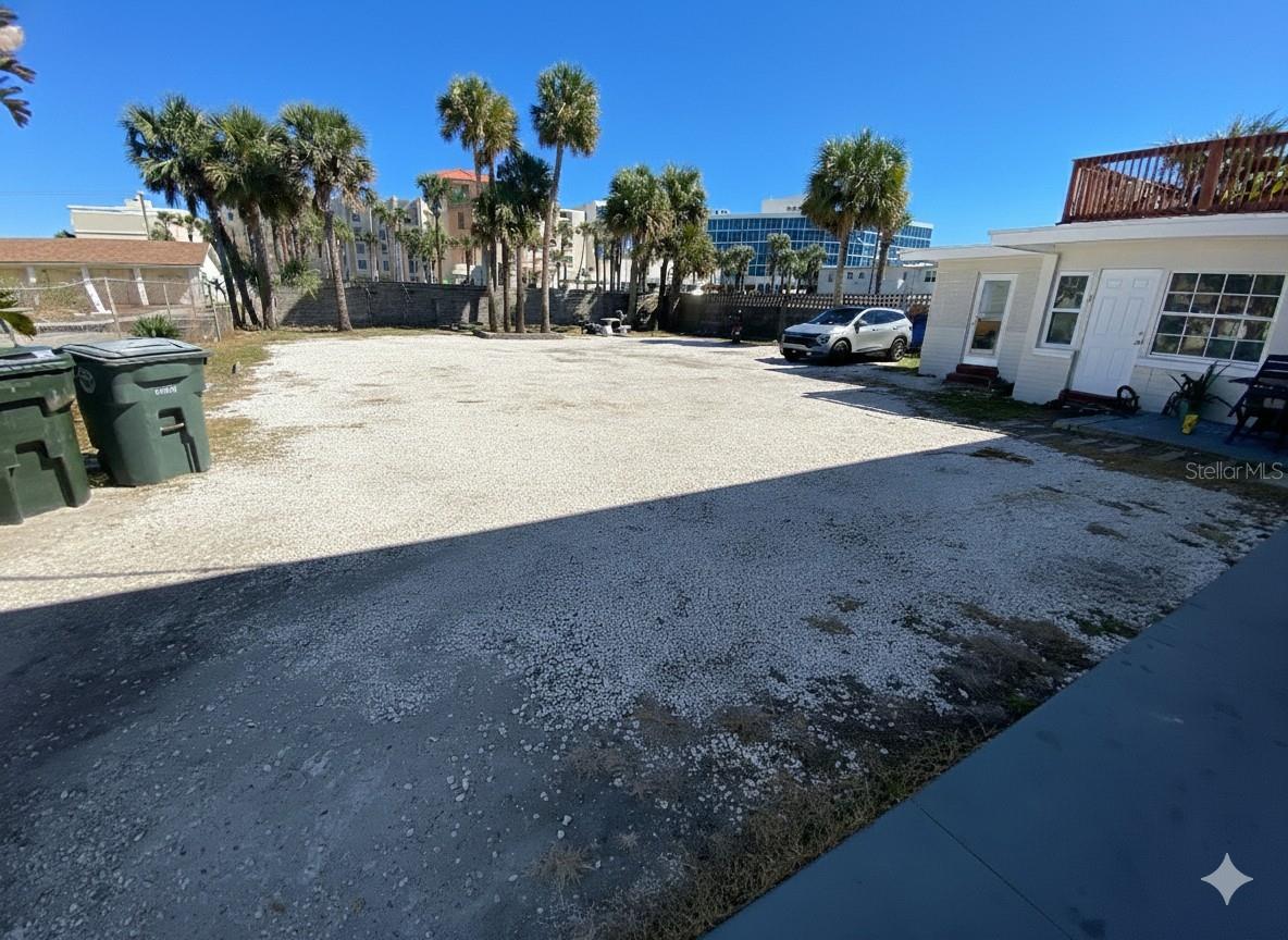 Image 4 of 10 For 938 Grandview Avenue