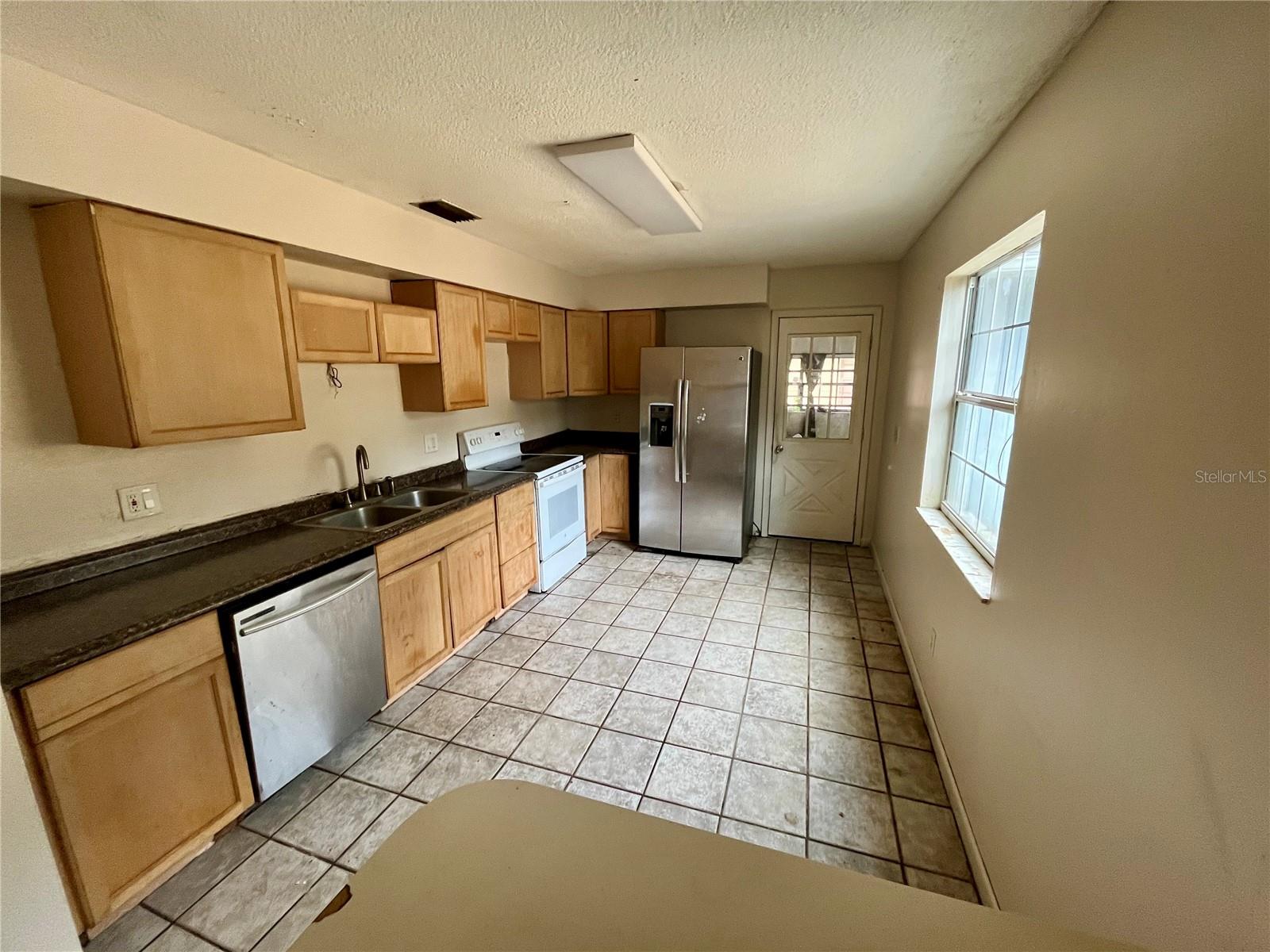 Image 5 of 16 For 2509 Juniper Drive